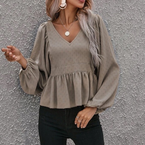 Boho lantern sleeve ruffle hem blouse khaki - Picture 5 of 14